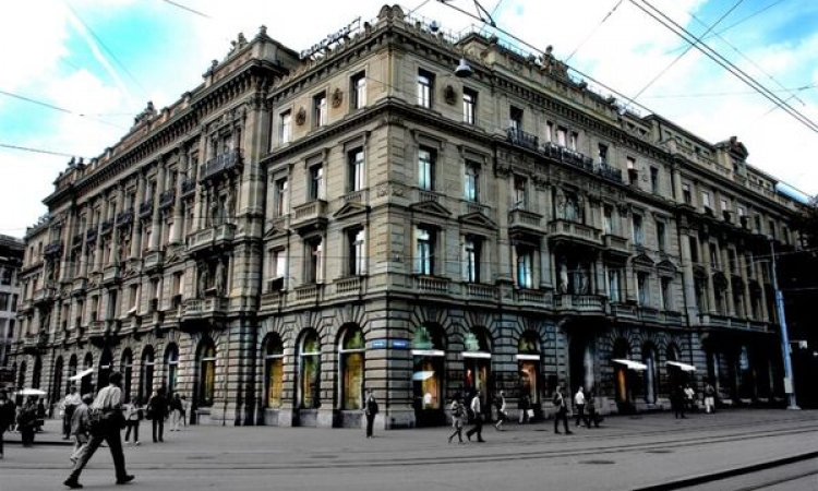 El colapso de Credit Suisse y Sillicon Valley Bank. La economía global en el filo del desastre