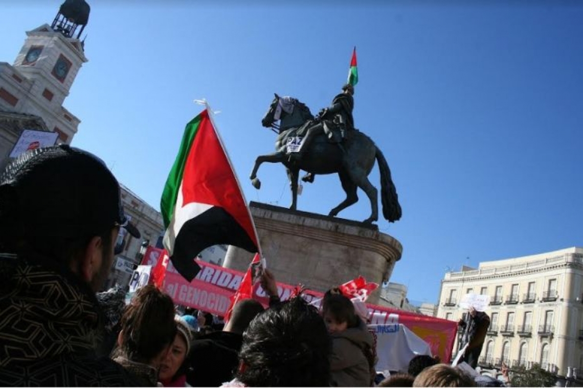 Manifestación zionista con el lema: kill them all